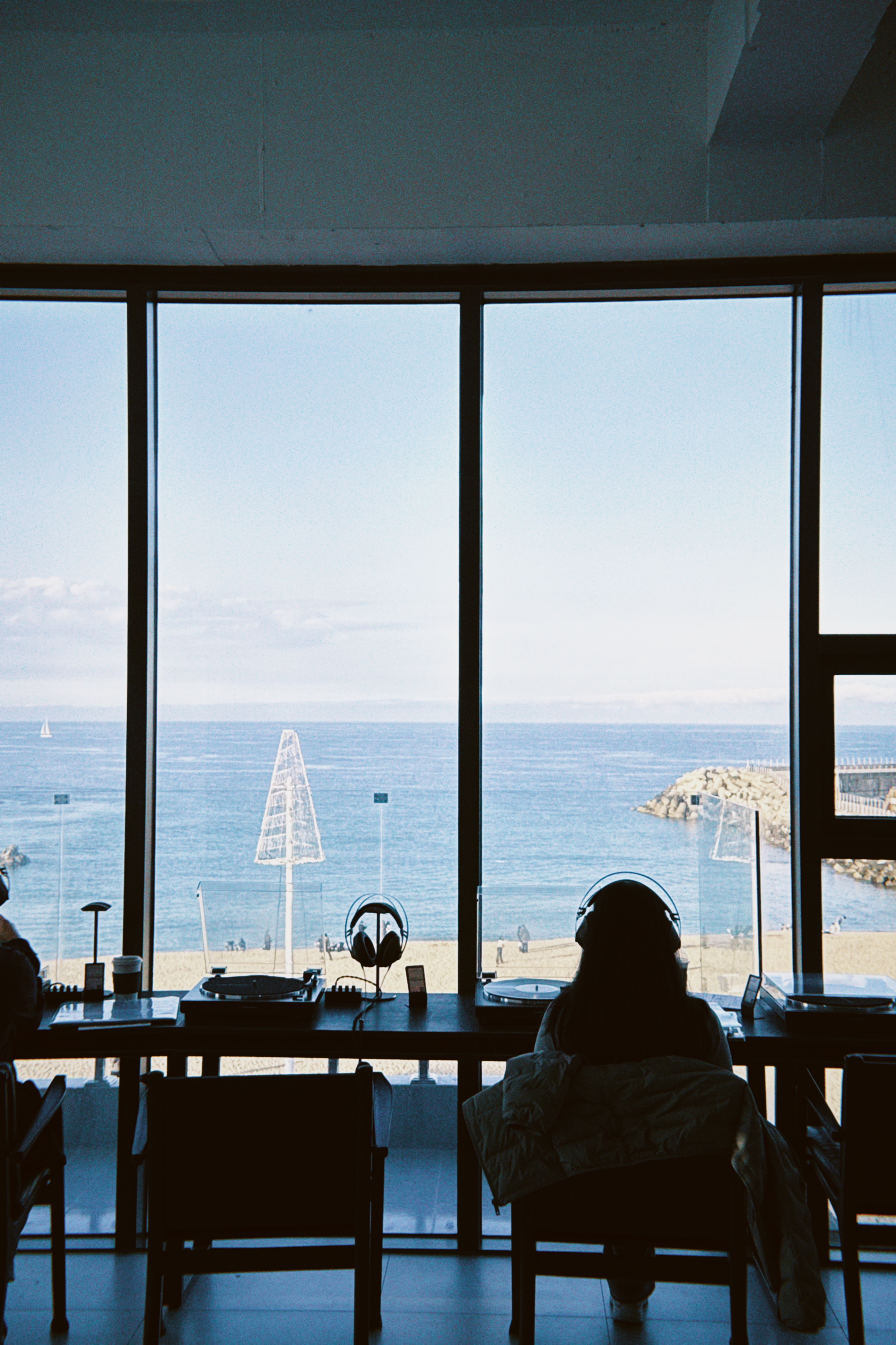 [강릉/카페] 감성하나는 엄청나다. ‘바이닐 강릉’